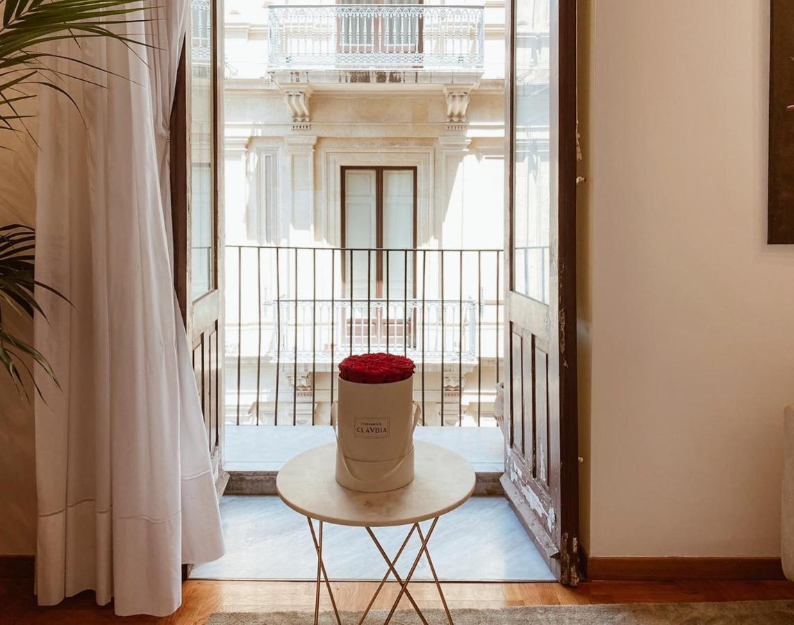 Casa Vacanze Il Duomo คาตาเนีย ภายนอก รูปภาพ