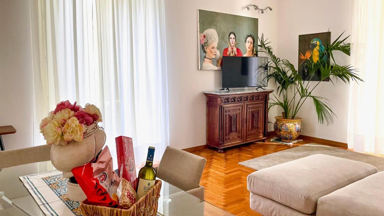 Casa Vacanze Il Duomo คาตาเนีย ภายนอก รูปภาพ